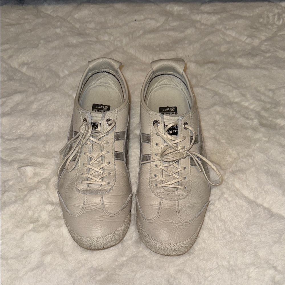 Onitsuka Tiger Mexico 66 Off-White Leather Sneakers with Silver Accents